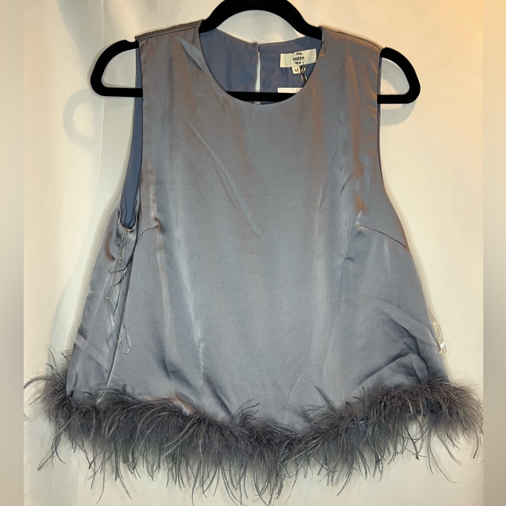 Entro Boutique Brand Darling Muse Top Medium NWT faux feather detail